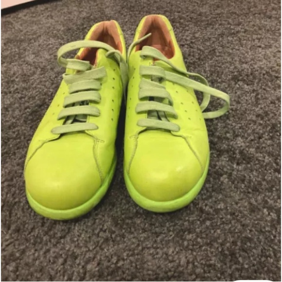 Lime green Camper - Picture 4 of 5